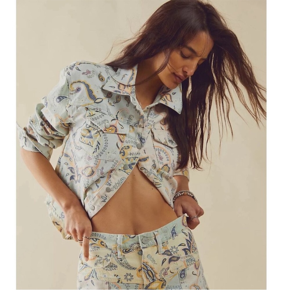 BlankNYC Coming Through Paisley Print Button Up Denim Jacket Women’s Size S NWT